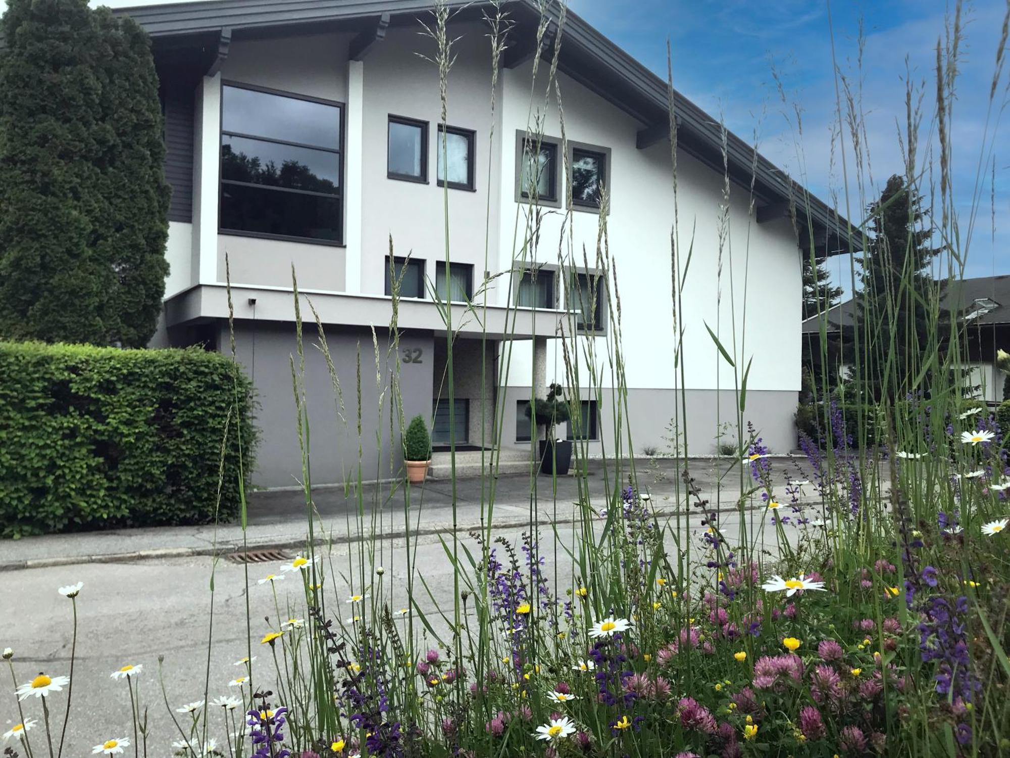 Appartements Gaestehaus Gallob Velden am Woerthersee Exterior photo